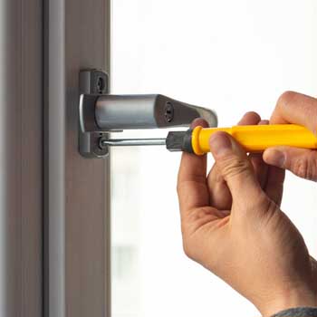 Замена ручек и аксессуаров